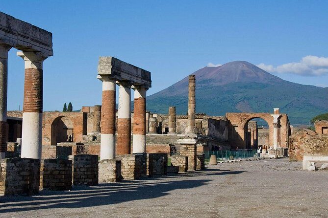 Pompeii Ruins & Wine Tasting with Lunch on Vesuvius with Private Transfer - Private transfer from Sorrento: why it matters