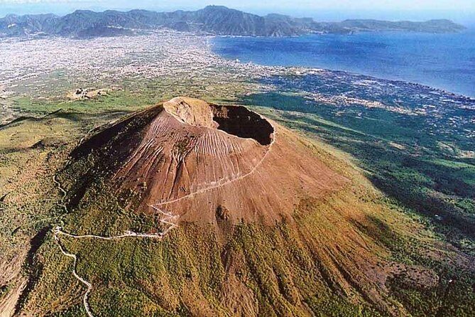 Pompeii Ruins & Wine Tasting with Lunch on Vesuvius with Private Transfer - Practical tips to make the day smoother