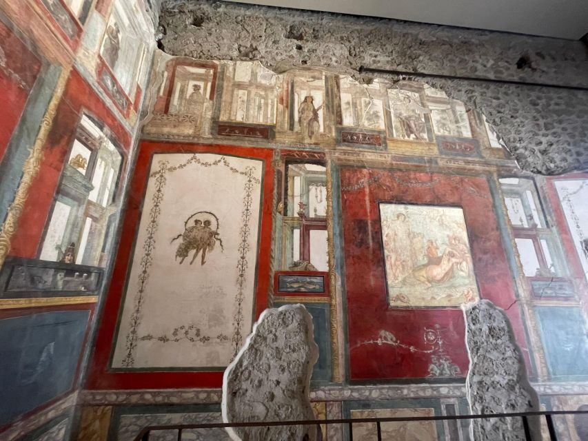 Pompeii - Vesuvius & Wine from Amalfi Coast all inclusive - Mount Vesuvius: starting at 1000 m and walking the Gran cone path