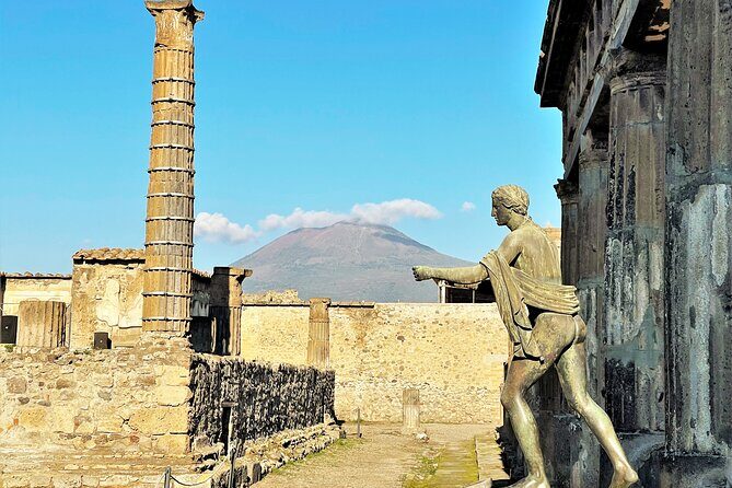 Pompeii, Vesuvius & wine tasting from Positano all inclusive - Getting picked up in Positano and keeping the day from slipping