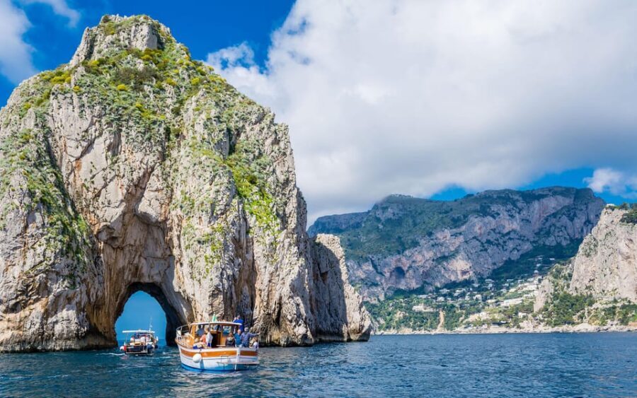 Positano: Capri Boat Tour with Swimming, Drinks, and Snacks - Capri free time (2–3 hours): how to use it well