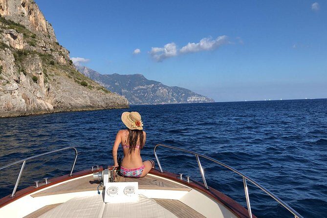 Positano e Amalfi exclusive cruise - Praiano Stop: A Real Swim Break and a Chance to Reset