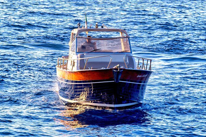 Positano e Amalfi exclusive cruise - Amalfi Free Time: Use Your Two Hours Like a Local
