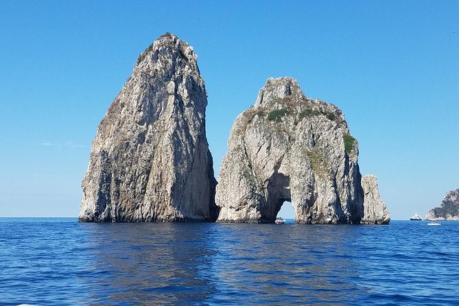 Private boat excursion to Capri from Sorrento - 7 hours - Grottos, lighthouses, and Faraglioni from the best angle