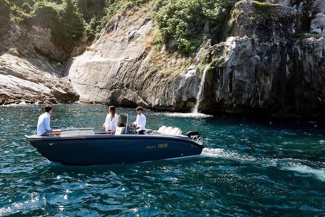 Private Boat Excursion with Skipper on the Amalfi Coast - Stop 4: Nerano’s fisherman-bay vibe and 1 hour for food choices