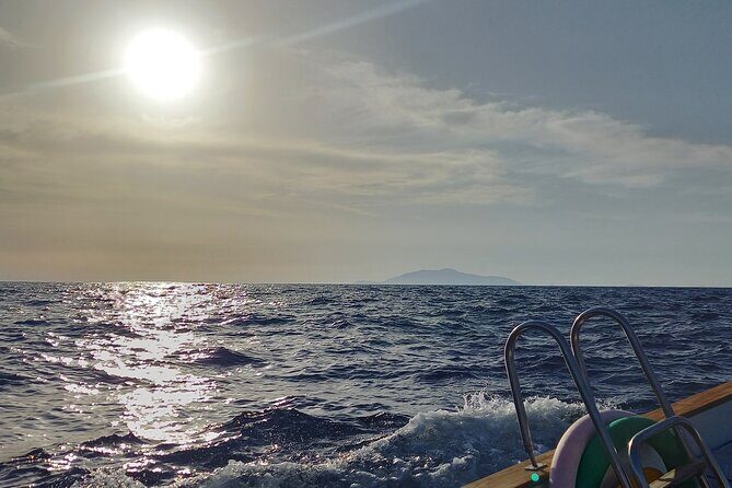 Private boat tour along the coast of Capri : 2 hours of beauty - What Makes the Boat Experience Worth Your Time