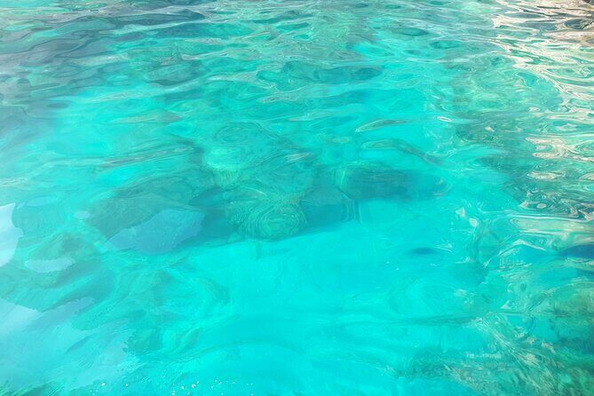 Private boat tour along the coast of Capri : 2 hours of beauty - Practical Stuff That Helps You Enjoy It