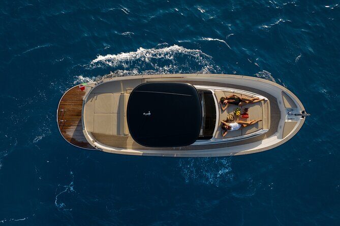 Private Capri Boat Tour in a Luxury Gozzo Apreamare 35ft - Stop 4: Cruise back to Sorrento with time to enjoy the ride