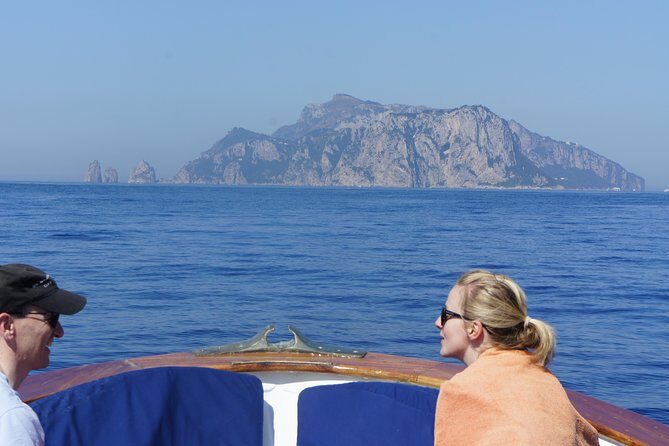 PRIVATE CAPRI ISLAND & BLUE GROTTO Full Day boat tour. - Who this private Capri boat day is best for