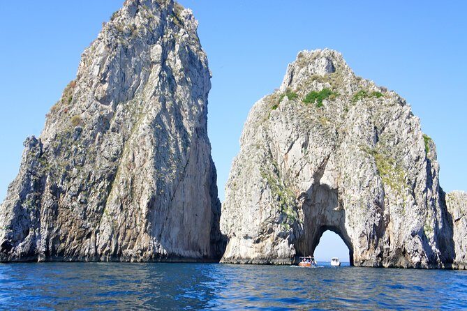 PRIVATE CAPRI ISLAND & BLUE GROTTO Full Day boat tour. - Service highlights that make a difference: flexibility and local know-how