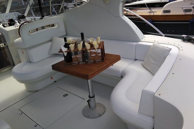Private Cruise around Capri - yacht 40' - Swimming and snorkeling gear: where the day turns into water time