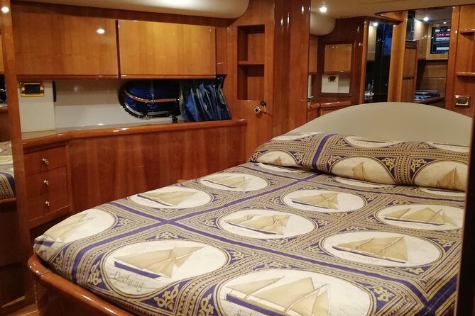 Private Cruise around Capri - yacht 50' - Swimming and Snorkeling: Gear Provided, Stops Tailored to Your Day