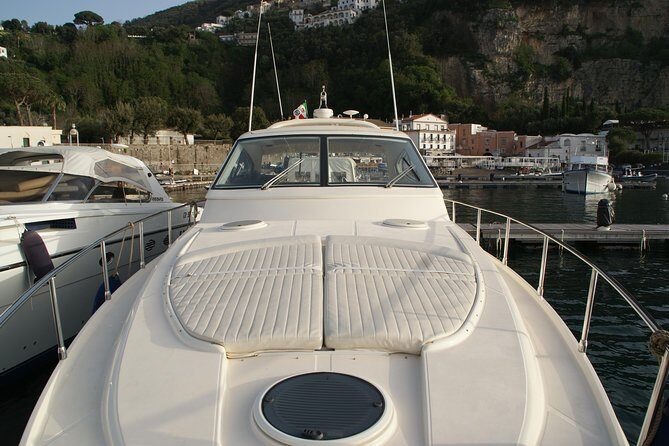 Private Cruise around Capri - yacht 50' - Blue Grotto: Plan Around What’s Included and What’s Not