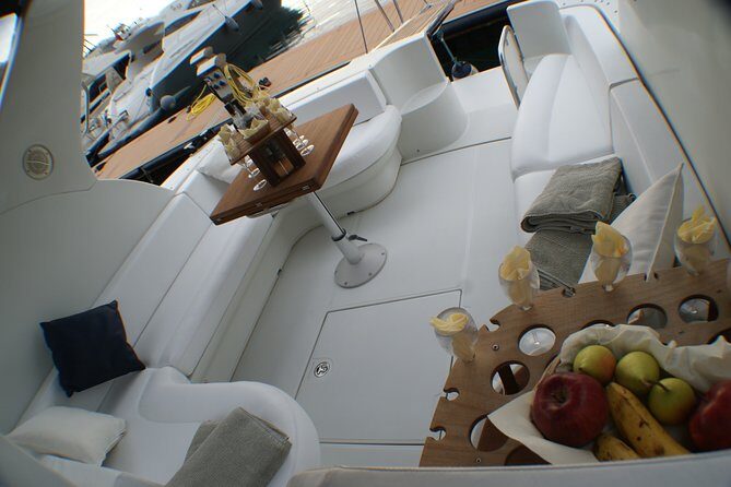 Private Cruise to Capri and Amalfi coast from Positano or Amalfi - yacht 40' - Food and drinks: what’s included, what’s not, and how to time it
