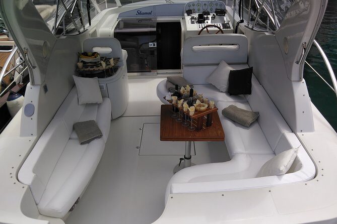 Private Cruise to Capri and Amalfi coast from Sorrento or Capri - yacht 40' - The Amalfi side: Positano sea views, Nerano swims, and time that you choose