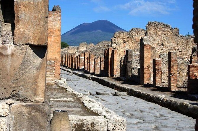 Private day tour to Pompei ,winery, Sorrento from Napoli/Salerno/Amalfi/Positano - Private Transport From Naples and the Amalfi Coast: Why It Matters
