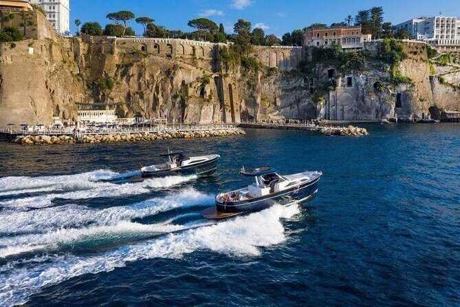 Private Full-day Luxury Boat Tour to Capri from Amalfi Coast - What’s Included Onboard (And What That Means for Your Comfort)