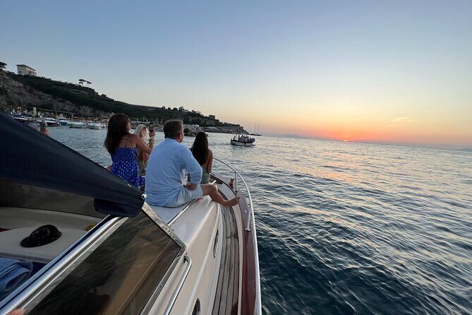 Private Sunset Experience With aperitif and music - Massa Lubrense Cascatella: a natural waterfall along the coast