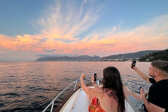 Private Sunset Experience With aperitif and music - Aperitif and music: the on-board mood you can actually feel