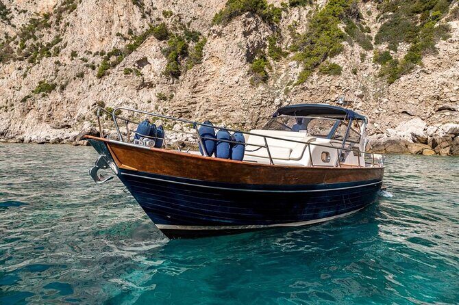 Private Tour Capri & Positano from Sorrento -Gozzo Apreamare 10 - Price and group size: who this tour is best for