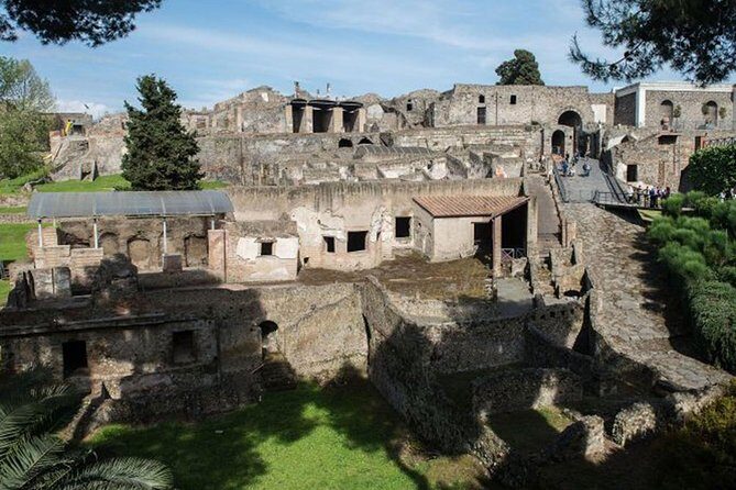 Private Tour Of Pompeii - Sorrento & Positano - Positano on the Amalfi Coast: the one-hour charm without the driving stress