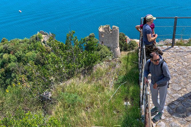 Private walking tour of Amalfi & Atrani hamlets discovering amazing landscape - Ravello circular walk, Castiglione wall, then Atrani descent