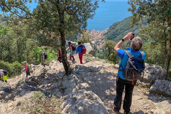 Private walking tour of Amalfi & Atrani hamlets discovering amazing landscape - What the guide will help you do in Ravello: Villa Rufolo and Cimbrone