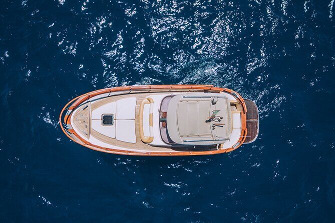 Shared boat tour to Capri from Sorrento - Getting on board: Achille Lauro to Piano di Sorrento