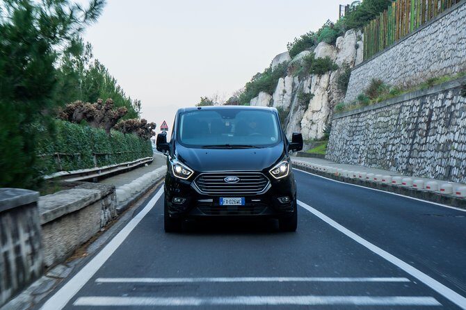 Shared Transfer service from Sorrento to Naples central station - Shared-Van Timing: Multiple Pickups and Naples Train Reality