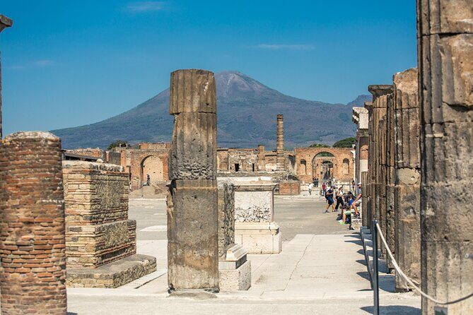 Skip the Line Pompeii Guided Tour from Sorrento - Stabian Baths and their heating system: why this stop feels real