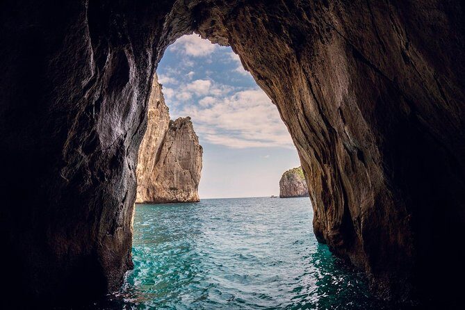 Small Group Capri Island Boat Ride with Swimming and Limoncello - Marina Grande Meeting Point: White Umbrellas And A Simple Plan