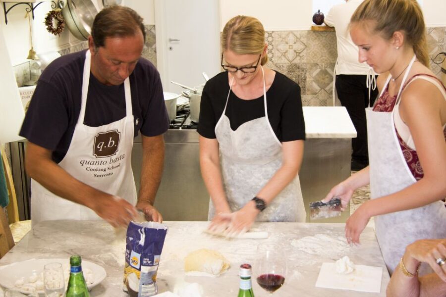 Sorrento: Authentic Local Cooking Class and Meal - The Welcome: Prosecco, Snacks, and a Cheese-and-Meat Start