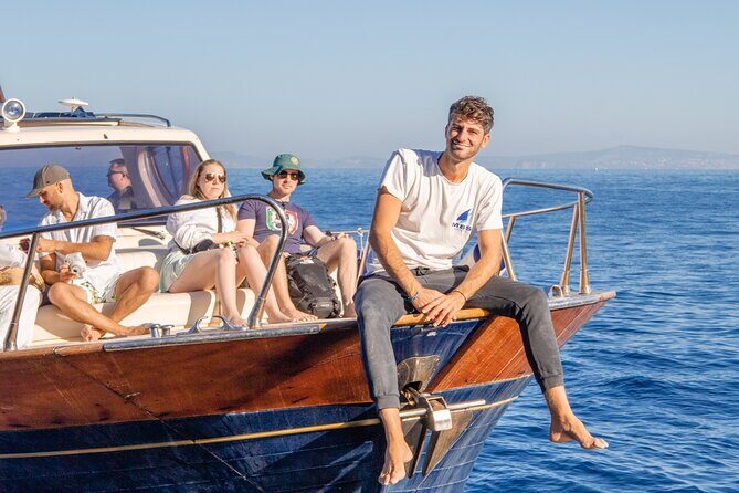 Sorrento: Capri Boat Small Group Tour Up to 8 & 4 hours ashore - 4 hours on Capri town center: make your time count