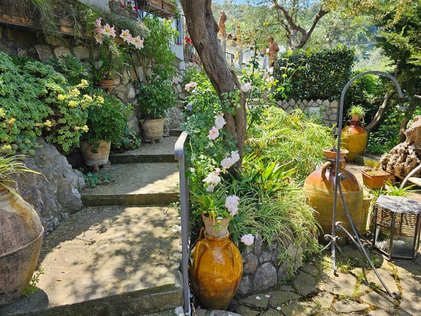 Sorrento Coast E-Bike Tour and Visit at Vinegar Cellar - Pedaling along old roads with Gulf views in your line of sight