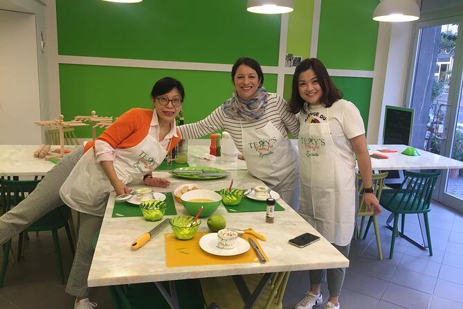 Sorrento Cooking Experience - Terry's kitchen - The 4-course menu: mozzarella in lemon leaves to tiramisù