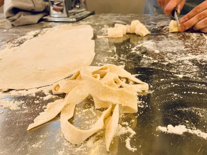 Sorrento: Pasta and Tiramisu Cooking Class with Wine - Terrazza delle Sirene meeting point: start with Prosecco and an easy handoff