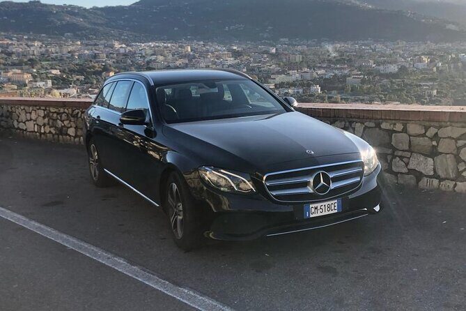 Sorrento transfer to Naples (stop Pompeii option) or vice versa - Luggage and delays: a service that handles real-life problems