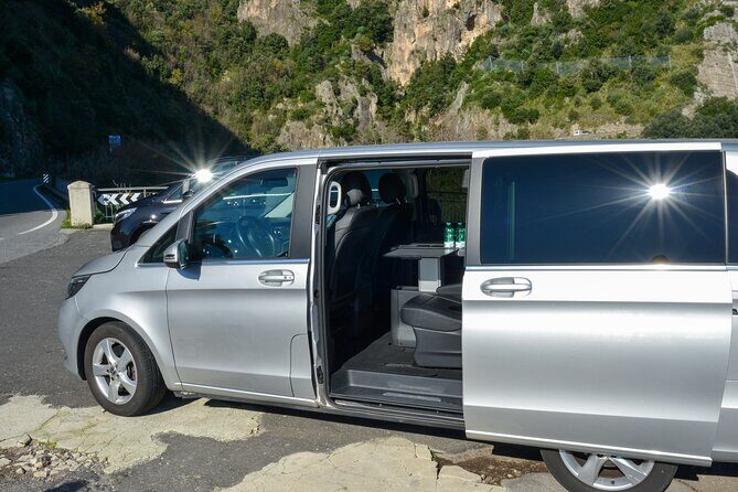 Sorrento transfer to Naples (stop Pompeii option) or vice versa - Who this transfer suits best