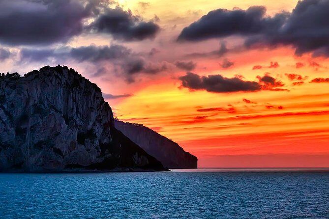 Sunset Boat Tour from Sorrento to Capri - Aperitivo by the Faraglioni: The 30-Minute Sunset Moment (and Why It’s Smart)