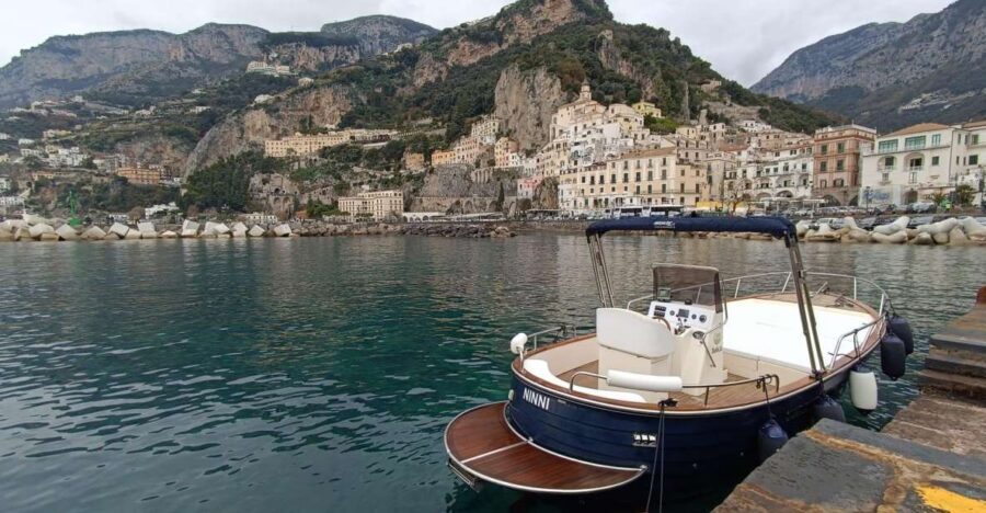 Tour in Barca da Amalfi un Viaggio da Sogno in Amalfi Coast - 4 Hours on the Water: Time for Sights and Real Swimming Breaks