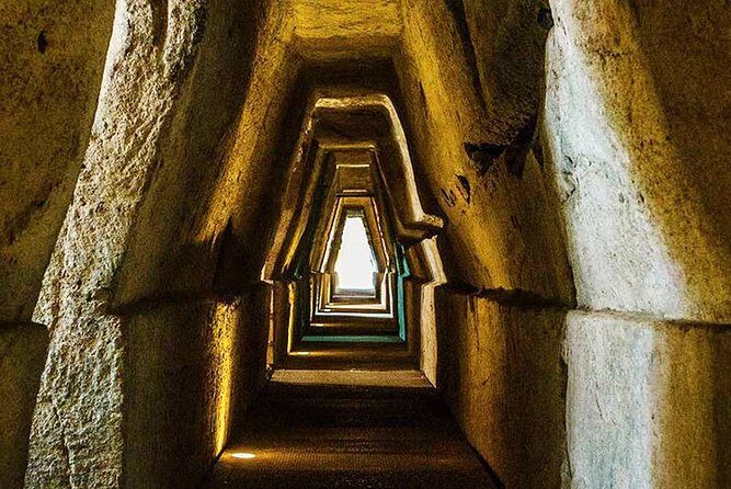 Tour privato a Pozzuoli Bacoli - Stop 1: Flavian Amphitheater (Pozzuoli) for Your Roman Baseline