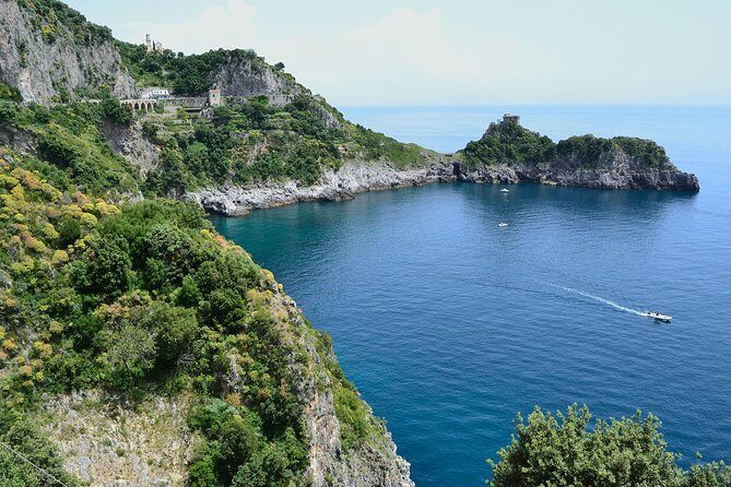 Tour the Sea Grottoes of the Amalfi Coast - Choosing Your Boat: Up to 5 People, Open vs Cabin, and Snack Reality