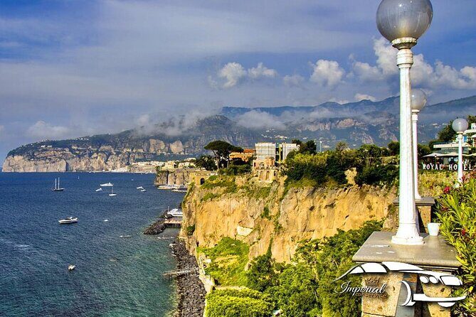Transfer from Sorrento to Naples ( Naples to Sorrento too) - Meeting Your Driver With a Name Sign and a Clean Minivan