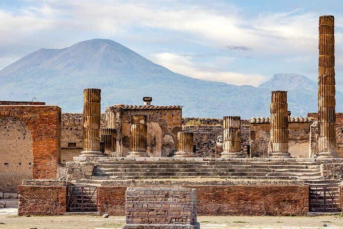 Transfer Naples airport/station to Sorrento with stop in Pompeii - Is this the right match for your group?