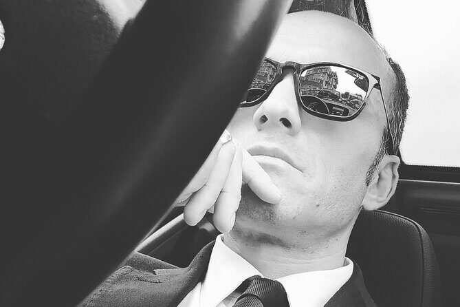 Transfer private from Positano to Naples or viceversa - Scenic Stops and Local Treats: The Little Extras That Make It Feel Worth It